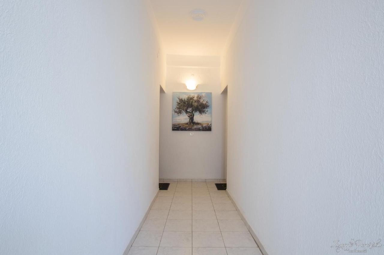Pier Apartments Karpathos Bagian luar foto